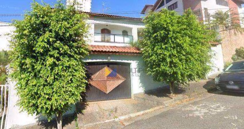 Sobrado para venda em Vila Galvão de 309.00m² com 5 Quartos, 5 Suites e 6 Garagens