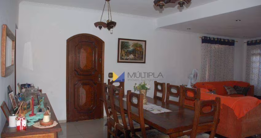 Sobrado para venda em Jardim Pinhal de 363.00m² com 5 Quartos, 1 Suite e 4 Garagens