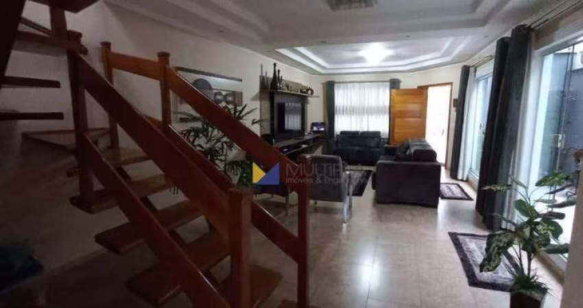 Sobrado para venda em Jardim Santa Clara de 189.00m² com 3 Quartos, 3 Suites e 4 Garagens