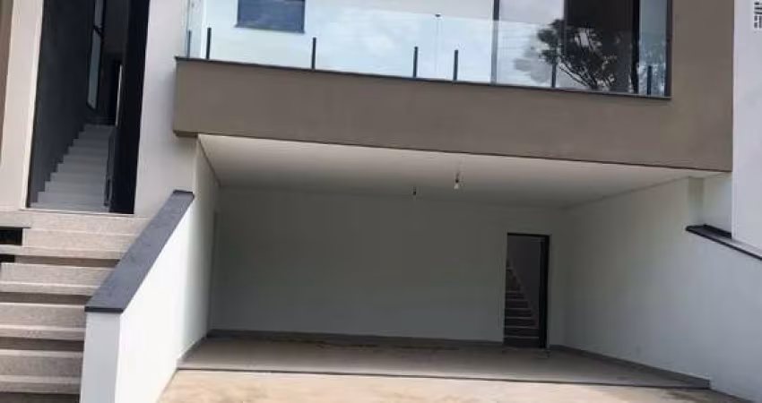 Casa para venda em Chácara Morada Mediterrânea de 200.00m² com 3 Quartos, 3 Suites e 4 Garagens