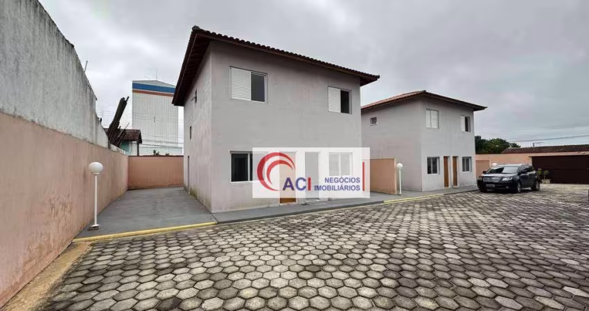 Casa de Condomínio para venda em Chácara Belverde de 65.00m² com 2 Quartos e 2 Garagens