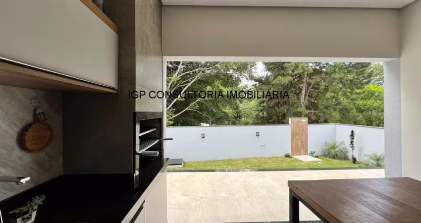 Casa para venda em Jardins Di Roma de 190.00m² com 3 Quartos, 3 Suites e 4 Garagens