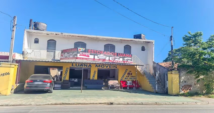 Sobrado para venda em Guaraituba de 240.00m² com 2 Quartos