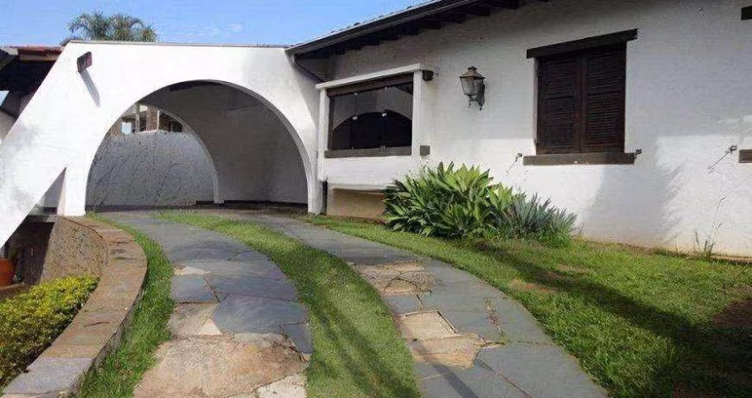 Casa para venda em Parque Brasil 500 de 233.00m² com 3 Quartos, 1 Suite e 4 Garagens
