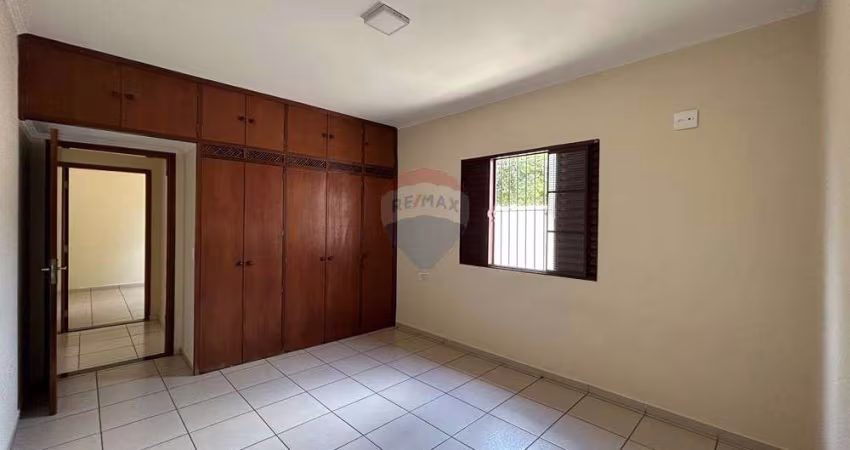 Casa para venda em Jardim Paulista de 169.00m² com 4 Quartos, 1 Suite e 4 Garagens