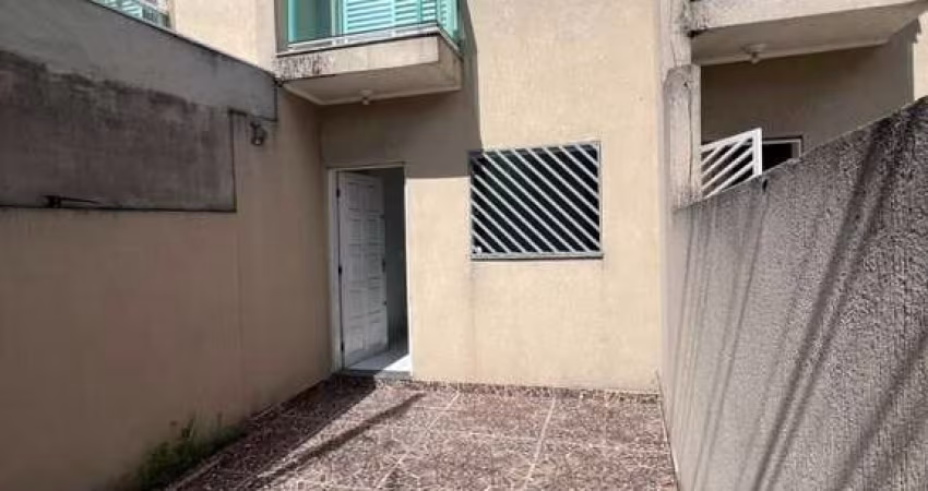 Sobrado para alugar em Jardim Dos Ipês de 70.00m² com 2 Quartos e 1 Garagem