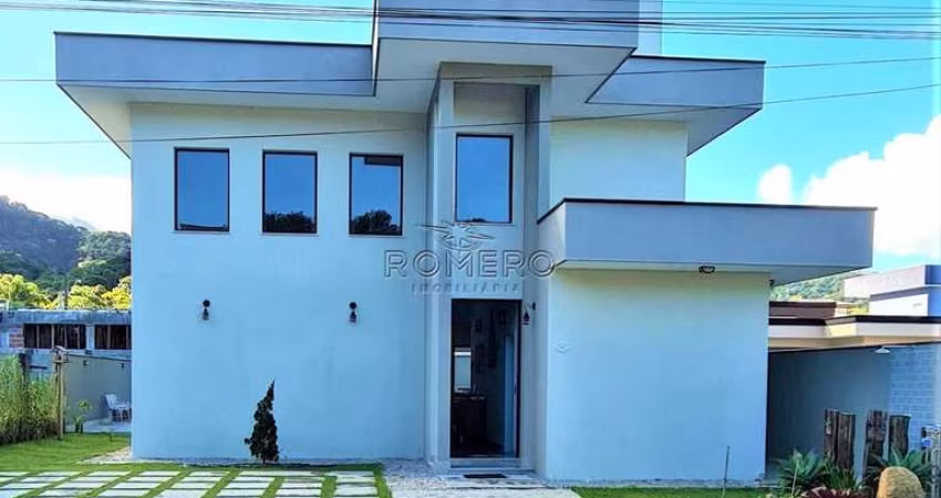 Casa para venda em Lagoinha de 205.00m² com 4 Quartos, 4 Suites e 3 Garagens