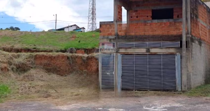 Casa para venda em Pinhalzinho de 215.00m² com 3 Quartos, 1 Suite e 2 Garagens