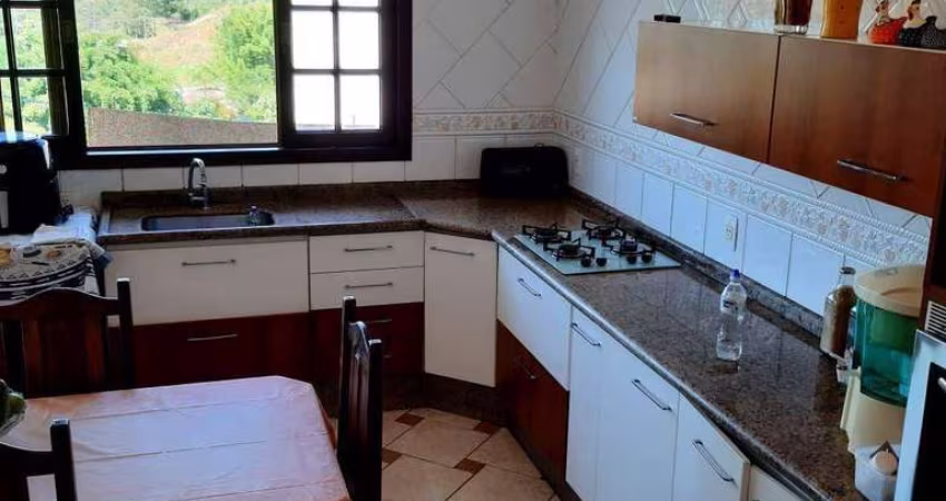 Sobrado para venda em Vila Nova Socorro de 160.00m² com 3 Quartos e 1 Suite