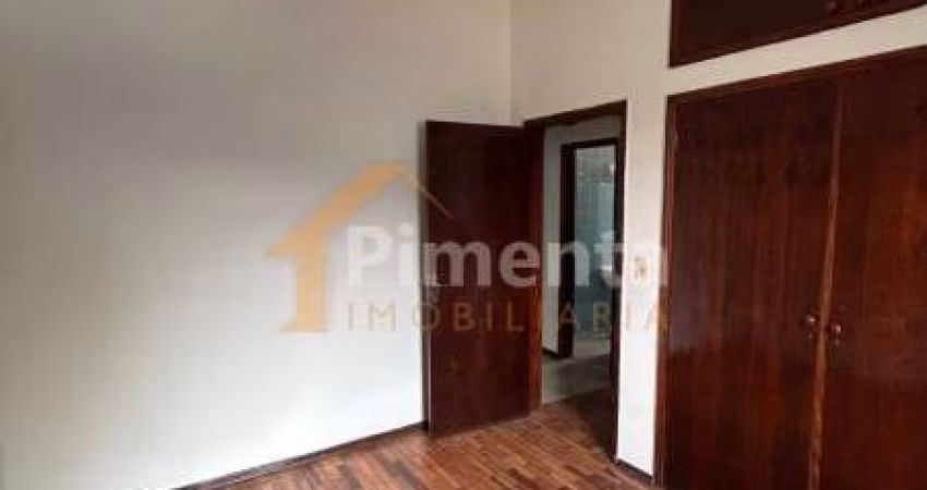 Casa para alugar em Centro de 79.00m² com 3 Quartos
