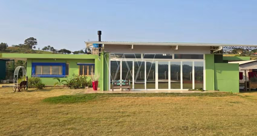 Chácara para venda em Joaquim Egídio de 200.00m² com 2 Quartos, 2 Suites e 6 Garagens