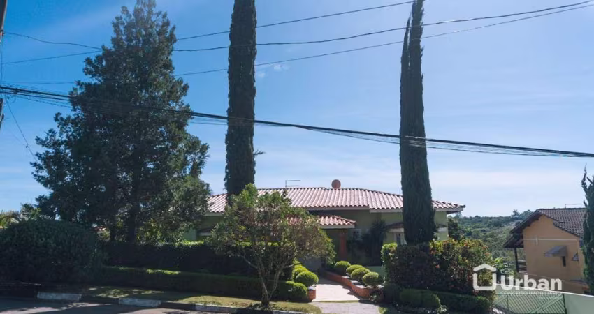 Casa de Condomínio para venda em Granja Viana – Parque Das Artes de 422.00m² com 4 Quartos, 4 Suites e 7 Garagens