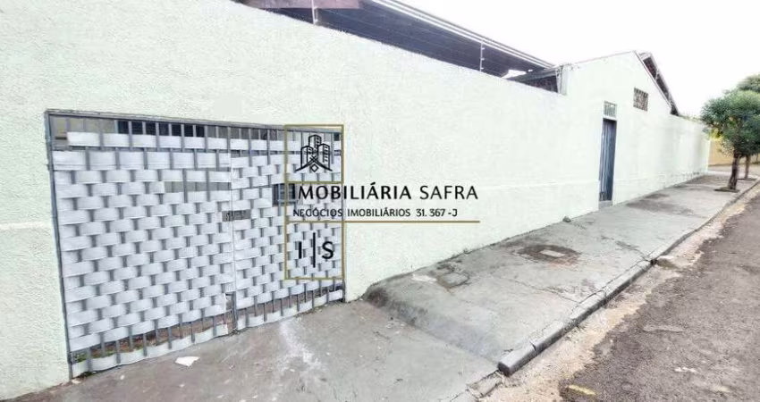 Casa para alugar em Vila Ipiranga de 60.00m² com 2 Quartos e 1 Garagem