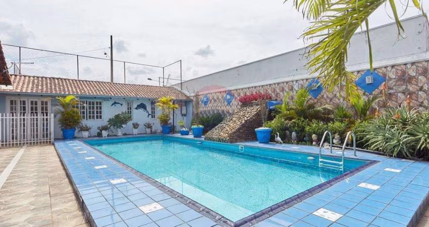 Casa para venda em Cajuru de 344.00m² com 3 Quartos, 1 Suite e 5 Garagens