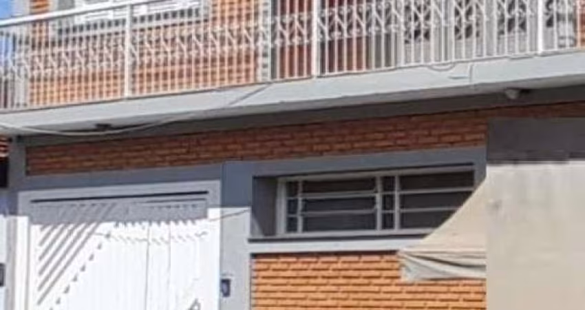 Sobrado para alugar em Vila Arnaldo de 130.00m² com 3 Quartos, 1 Suite e 1 Garagem