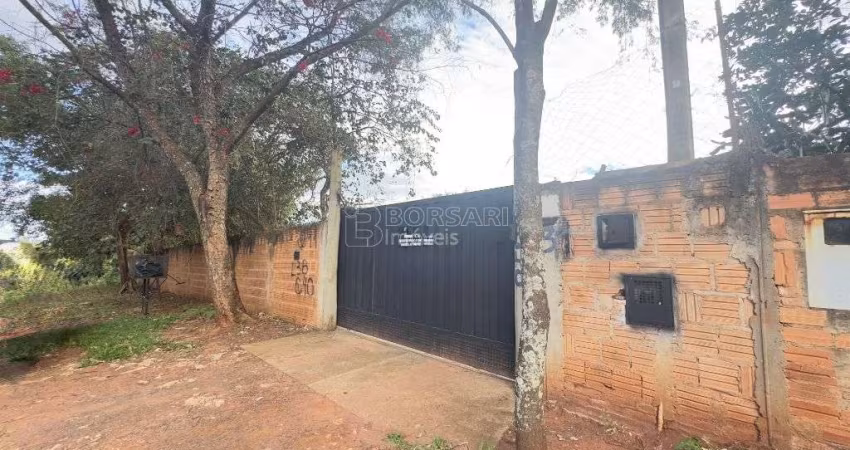 Fazenda / Sítio para venda em Chácara Flora Araraquara de 230.00m² com 2 Quartos, 1 Suite e 8 Garagens