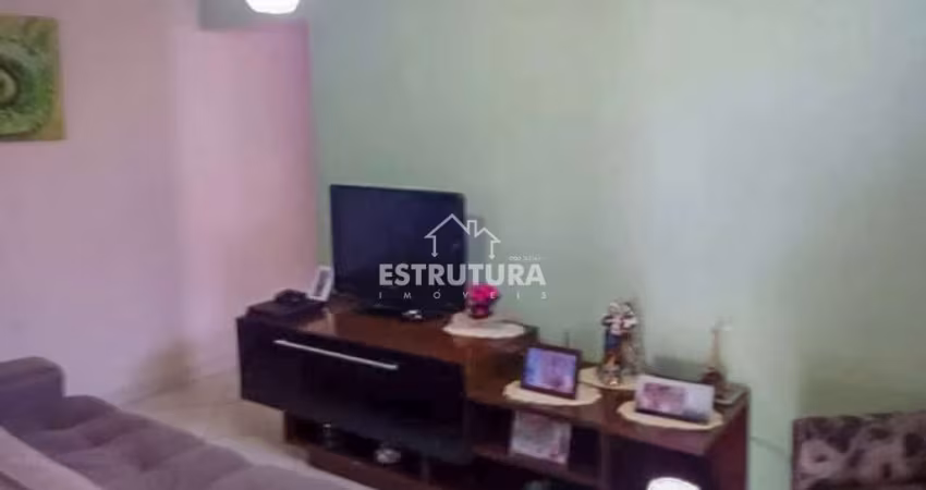 Casa para venda em Parque Universitário de 140.00m² com 2 Quartos e 2 Garagens