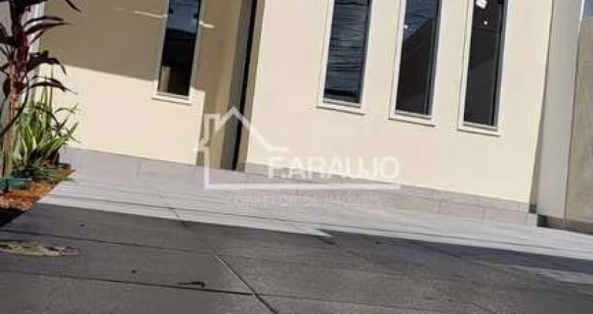 Casa para venda em Jardim Itanguá de 70.00m² com 2 Quartos, 1 Suite e 2 Garagens