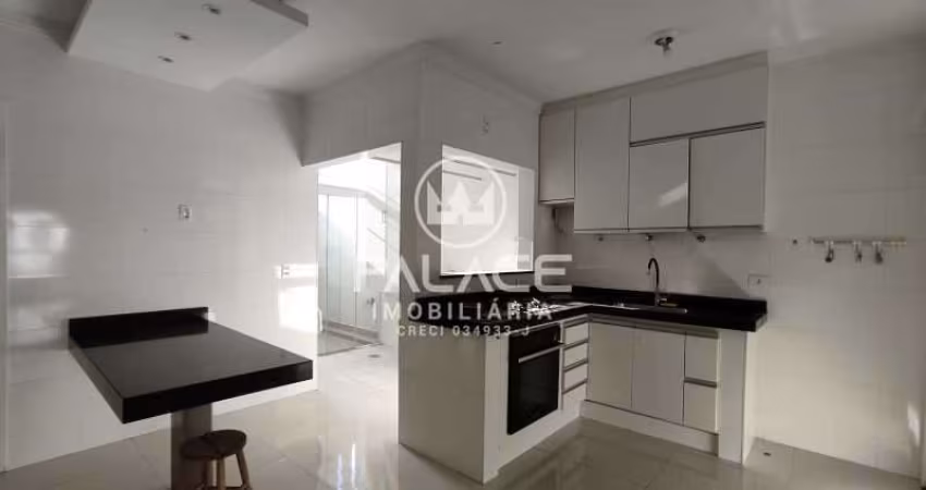 Casa para alugar em Paulista de 230.00m² com 3 Quartos, 1 Suite e 1 Garagem