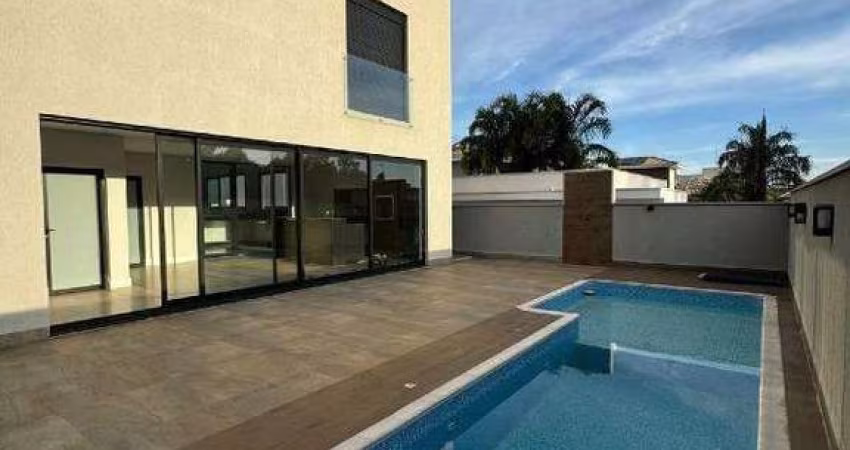 Casa de Condomínio para venda em Chácara Araruna de 330.00m² com 4 Quartos, 4 Suites e 3 Garagens