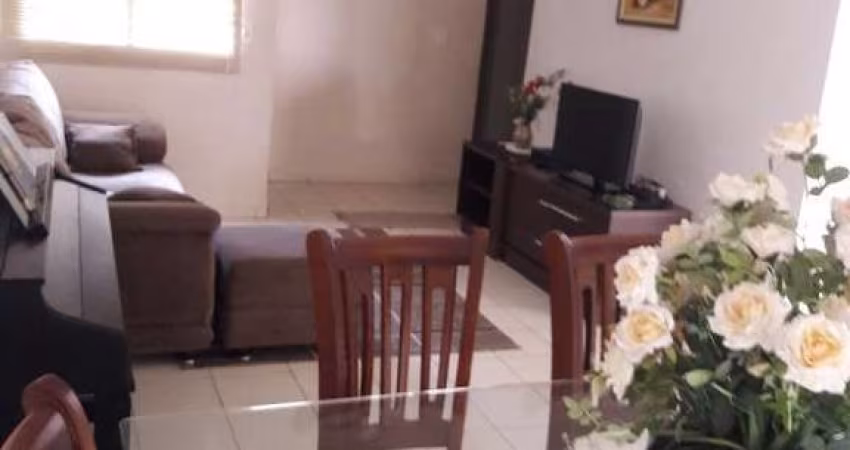 Casa para venda em Jardim Ipanema de 77.00m² com 3 Quartos, 1 Suite e 2 Garagens