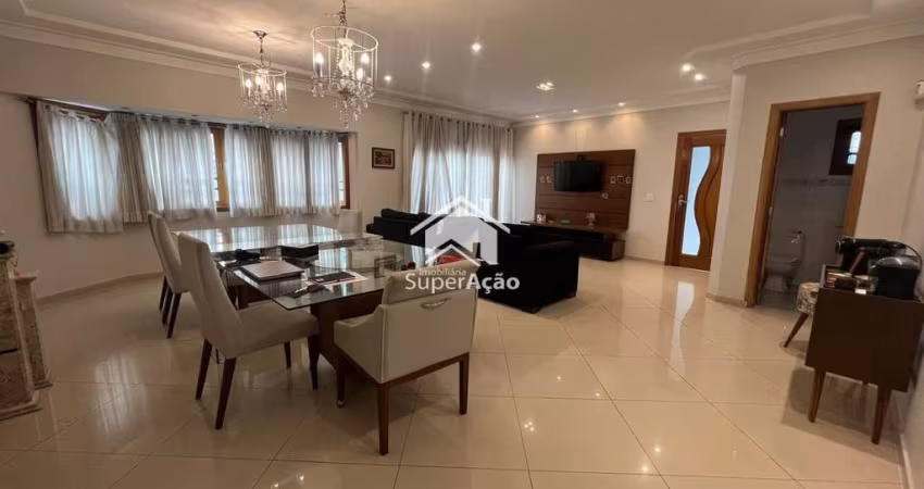 Casa para venda e aluguel em Jardim Munhoz de 327.00m² com 3 Quartos, 1 Suite e 6 Garagens