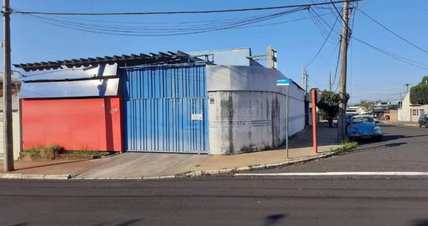 Galpão / Depósito / Armazém para venda em Jardim Martinez de 295.00m²