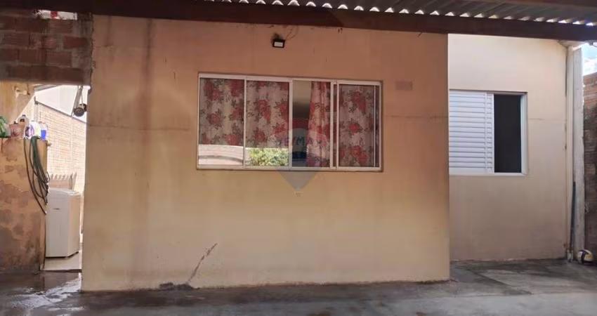 Casa para venda em Conjunto Residencial Prefeito Professor Milton Severino de 45.35m² com 2 Quartos e 3 Garagens