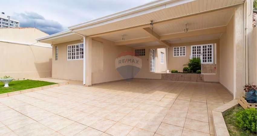 Sobrado para venda em Silveira Da Motta de 229.00m² com 3 Quartos, 1 Suite e 4 Garagens