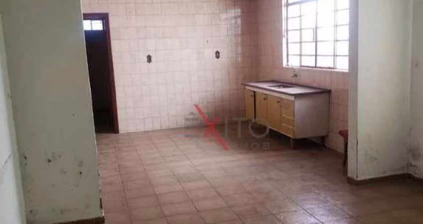 Casa para venda em Vila Vianelo de 176.00m² com 2 Quartos e 2 Garagens