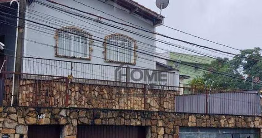Casa para alugar em Centro de 133.00m² com 3 Quartos, 1 Suite e 2 Garagens