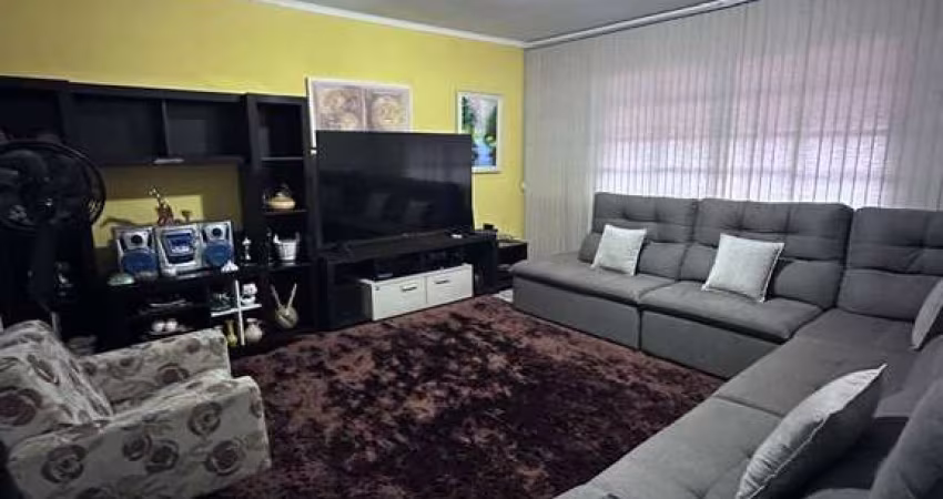 Sobrado para venda em Parque Oratório de 267.00m² com 4 Quartos, 1 Suite e 4 Garagens