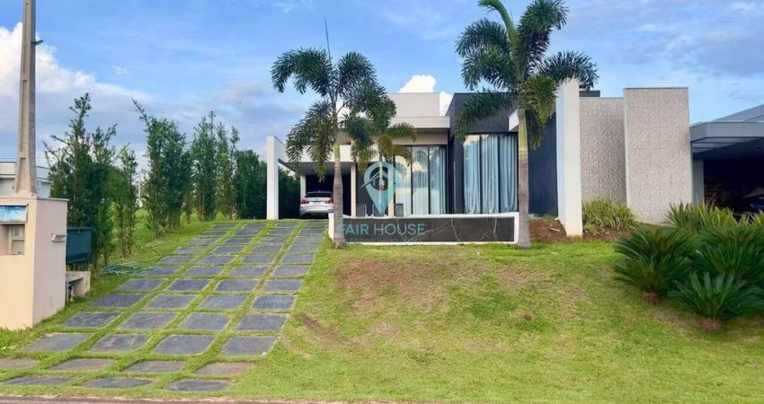 Casa para venda em Centro  de 164.00m² com 3 Quartos, 3 Suites e 8 Garagens
