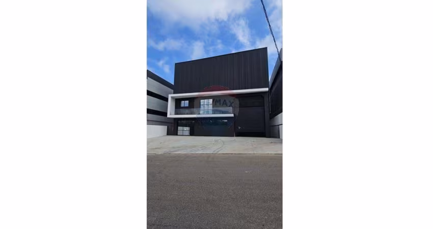 Galpão / Depósito / Armazém para alugar em Portão de 910.00m²