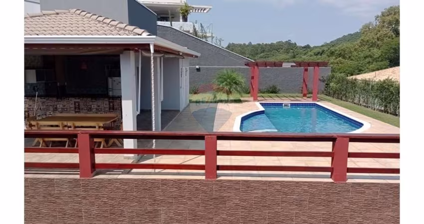 Casa de Condomínio para venda em Residencial Dos Lagos de 330.00m² com 4 Quartos, 4 Suites e 4 Garagens