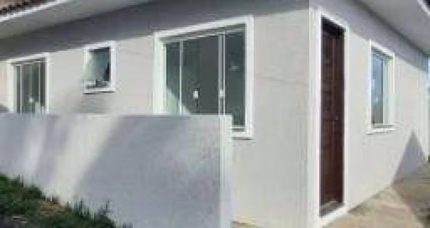 Casa para venda em Embu de 55.00m² com 3 Quartos e 2 Garagens
