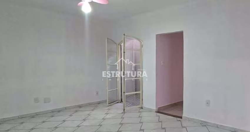 Casa para alugar em Centro de 100.00m² com 2 Quartos, 1 Suite e 1 Garagem