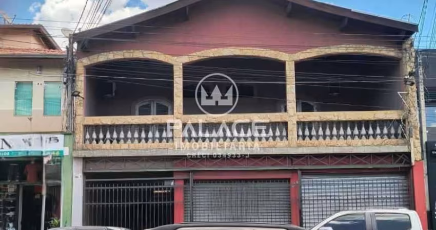 Casa para alugar em Paulista de 251.00m² com 4 Quartos, 2 Suites e 5 Garagens