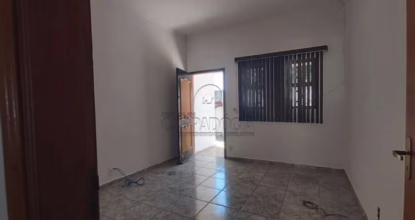 Casa para alugar em Santos Dumont de 200.00m² com 3 Quartos, 1 Suite e 3 Garagens