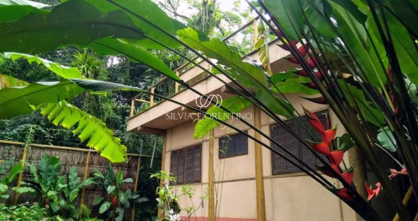 Casa para venda em Barra Da Lagoa de 506.00m² com 3 Quartos e 3 Garagens