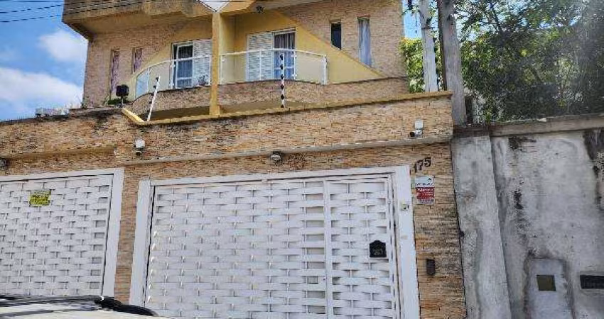 Casa para venda em Vila Carrão de 191.00m² com 3 Quartos e 1 Garagem