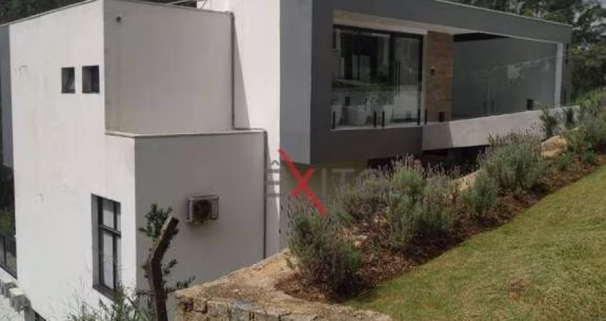 Casa para venda em Loteamento Capital Ville de 300.00m² com 5 Quartos, 2 Suites e 2 Garagens