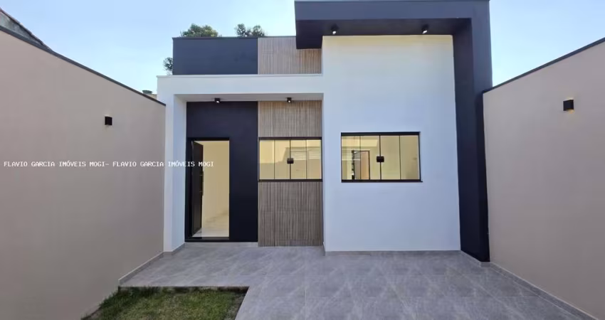 Casa para venda em Vila Lavínia de 125.00m² com 2 Quartos, 1 Suite e 2 Garagens