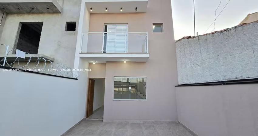 Sobrado para venda em Conjunto Residencial Do Bosque de 125.00m² com 3 Quartos, 1 Suite e 2 Garagens
