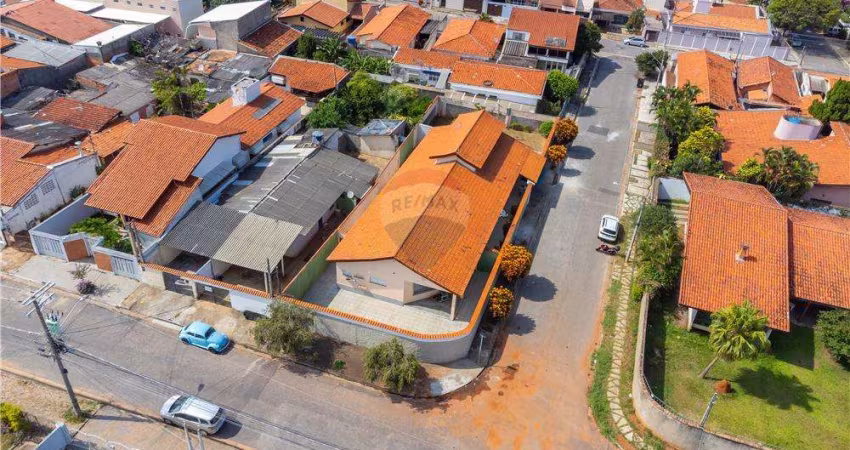 Casa para venda em Vila Espírito Santo de 313.23m² com 3 Quartos, 1 Suite e 4 Garagens
