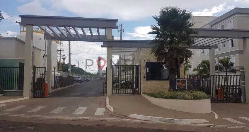 Apartamento para alugar em Distrito Industrial de 45.00m² com 2 Quartos e 1 Garagem
