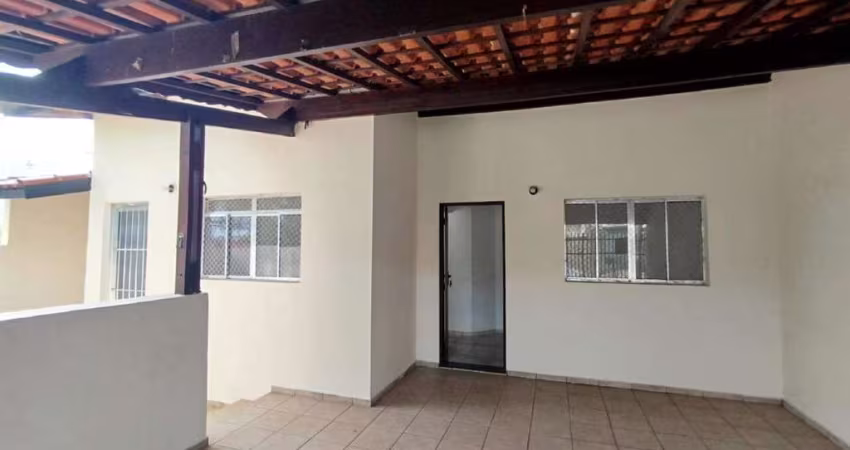Casa para venda em Jardim Alice de 99.91m² com 2 Quartos e 2 Garagens