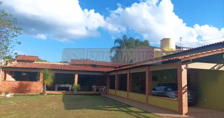 Chácara para alugar em Itinga de 200.00m² com 2 Quartos, 1 Suite e 10 Garagens
