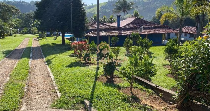 Chácara para venda em Freguesia Da Escada de 400.00m² com 4 Quartos, 1 Suite e 2 Garagens