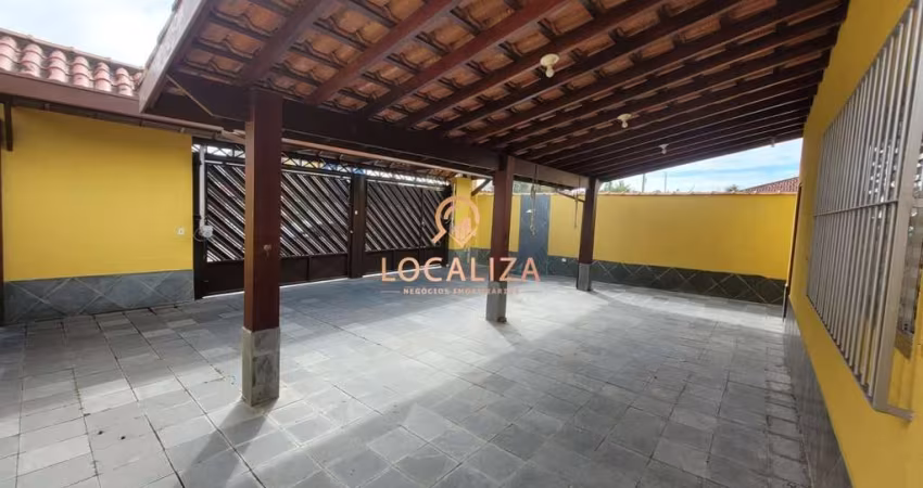 Casa para venda em Enseada de 164.00m² com 3 Quartos, 1 Suite e 5 Garagens